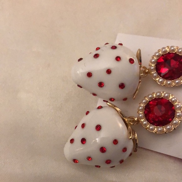 Betsey Johnson White Resin Strawberry Drop Earrings Red Crystal & Faux Pearl NWT - Picture 6 of 12